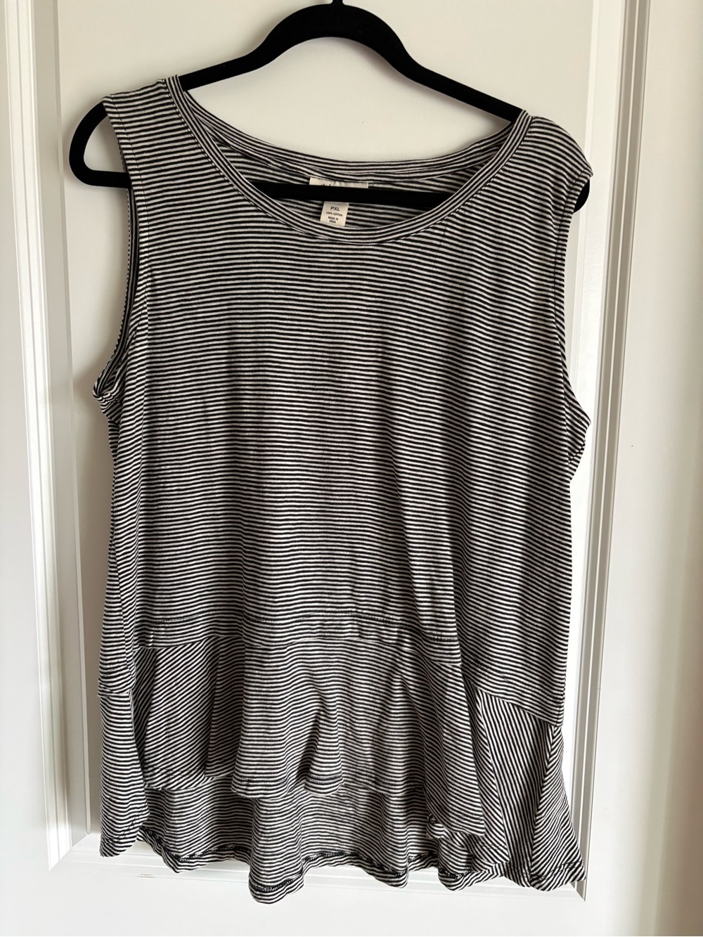 “Style & Co” Sleeveless Top - Size PXL - NWT